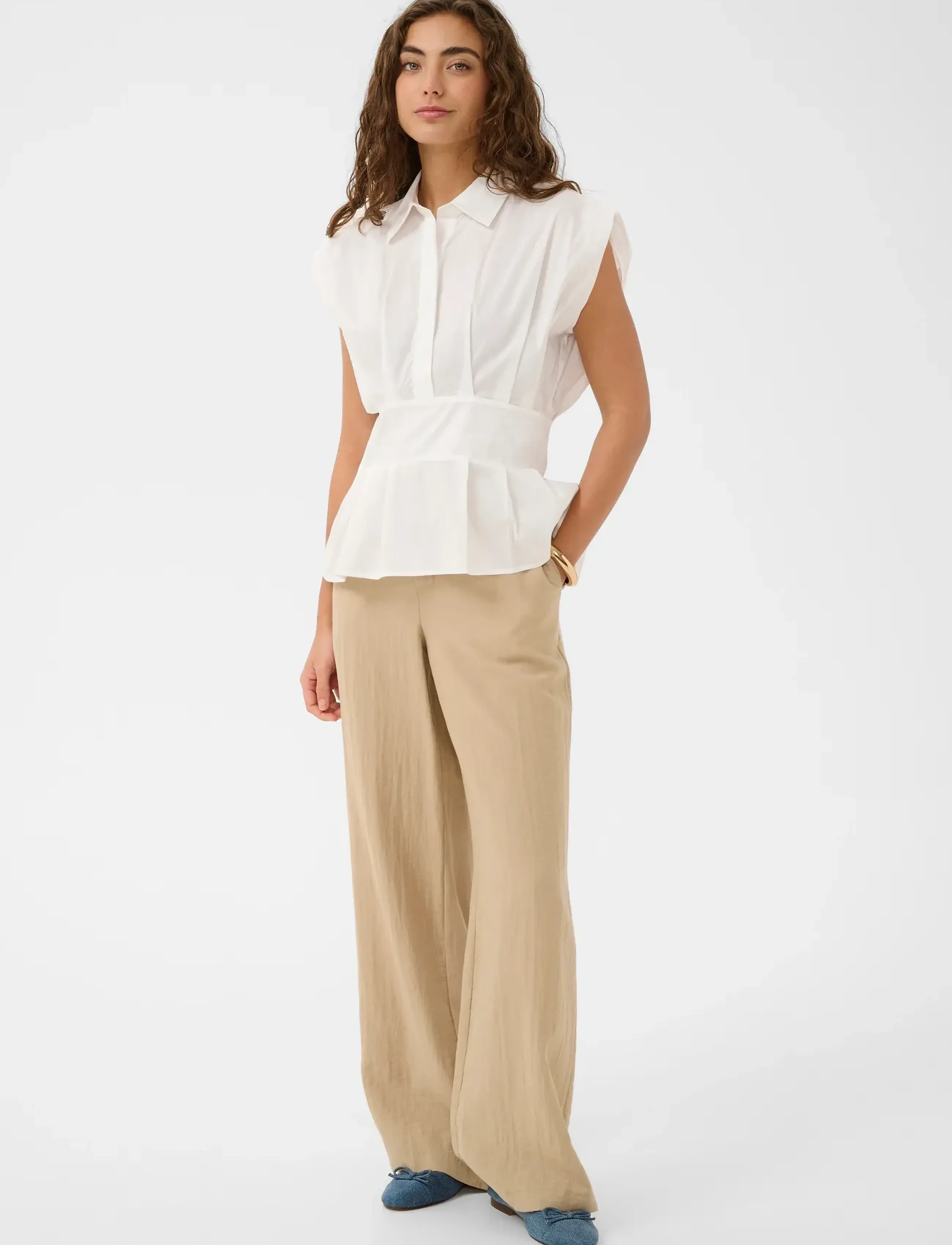 Culture - CUmalue Antoinett Blouse - Ærmeløse bluser - spring gardenia - 3