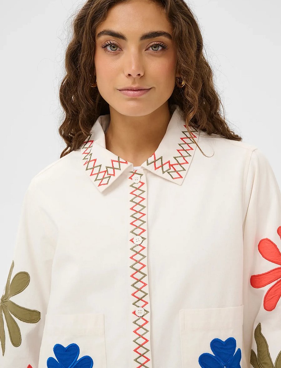 Culture - CUchrestella Jacket - Õhukesed jakid - spring gardenia - 5