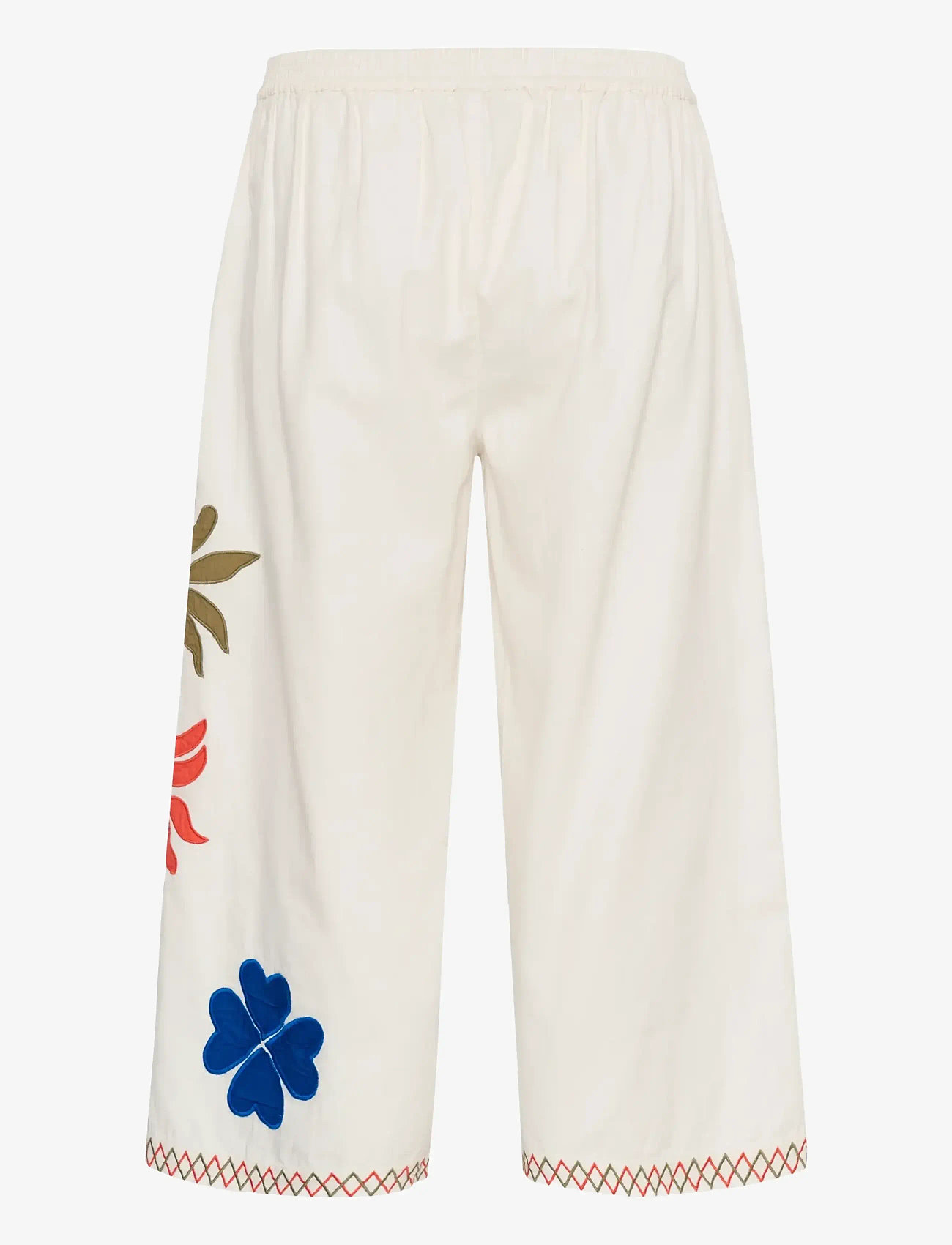 Culture - CUchrestella Cropped Pants - spring gardenia - 2