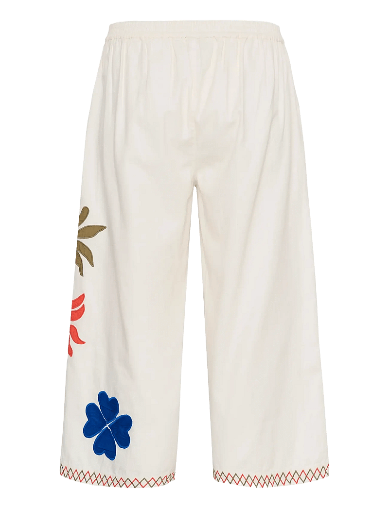 Culture - CUchrestella Cropped Pants - spring gardenia - 2