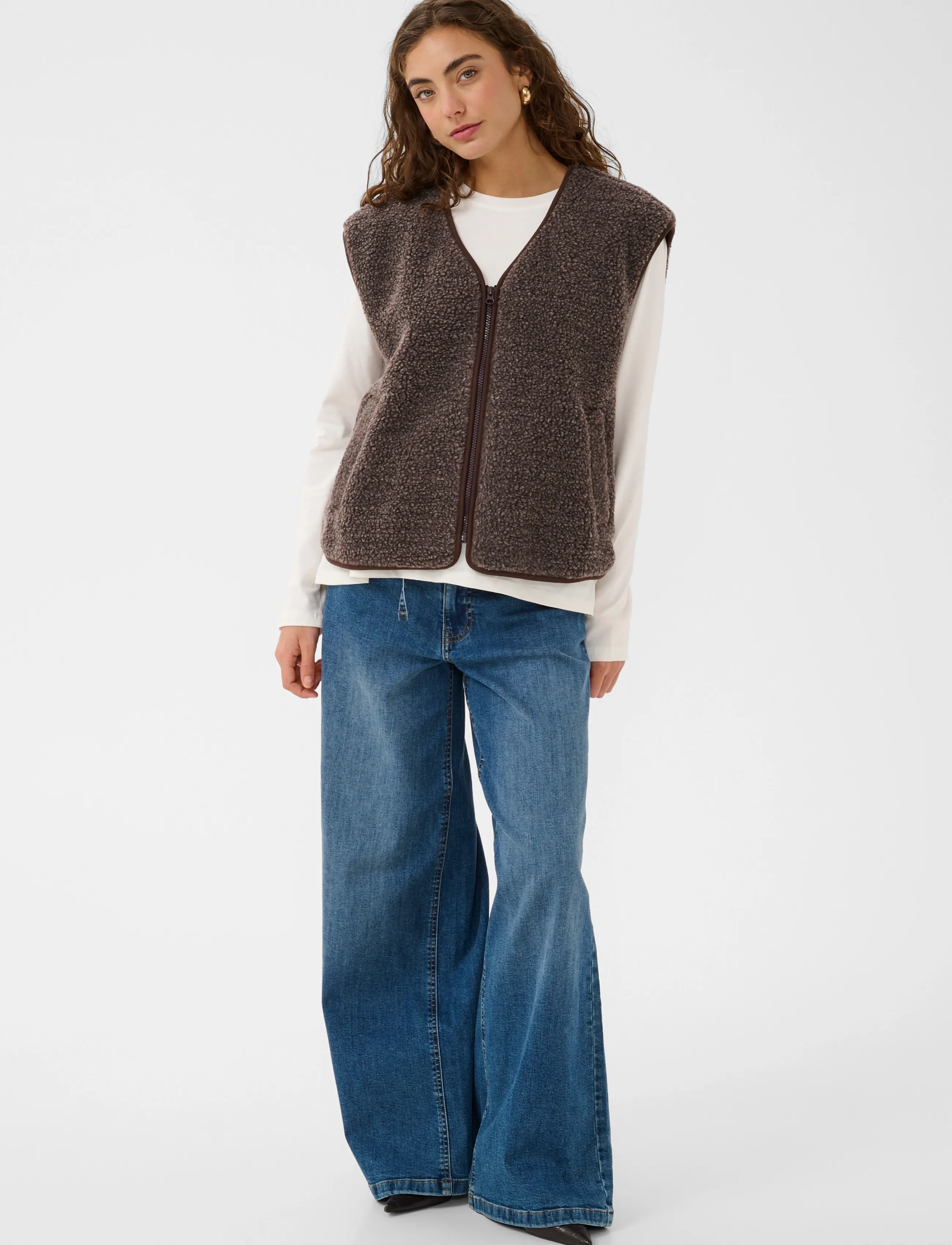 Culture - CUcatina Teddy Waistcoat - teddy-vestid - coffee bean melange - 3
