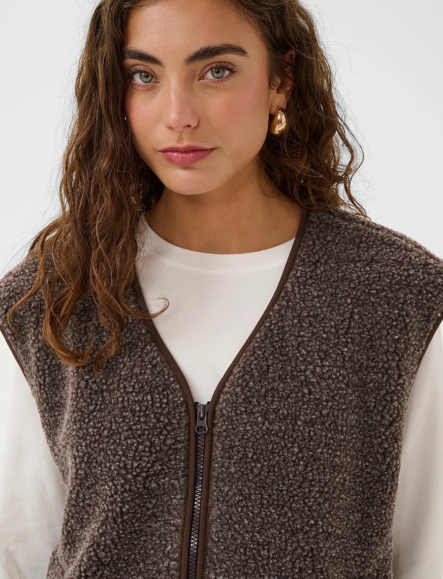 Culture - CUcatina Teddy Waistcoat - teddy-vestid - coffee bean melange - 5