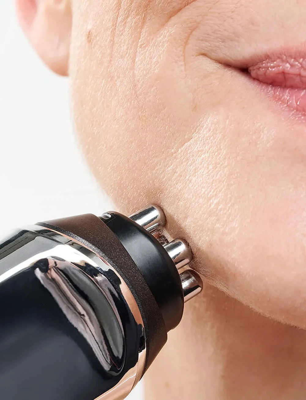 CurrentBody - CurrentBody Skin RF Radio Frequency Skin Tightening Device - beauty tech - no color - 3