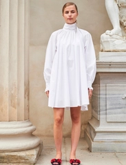 Custommade - Lisel - summer dresses - 001 bright white - 4