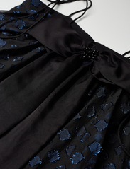 Custommade - Jindra By NBS - feestelijke kleding voor outlet-prijzen - 999 anthracite black - 3