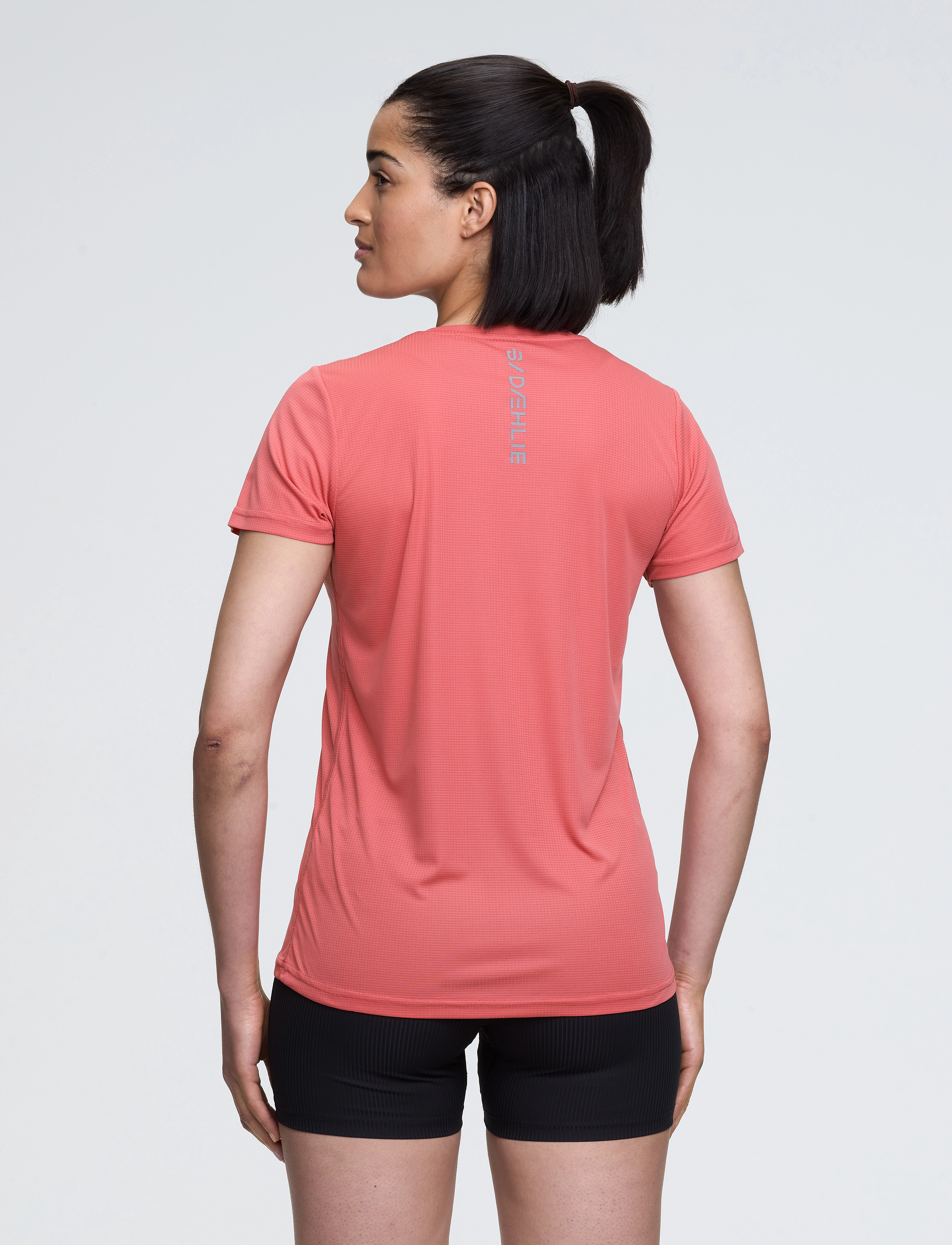 Daehlie - T-Shirt Primary Wmn - 38800 - 3