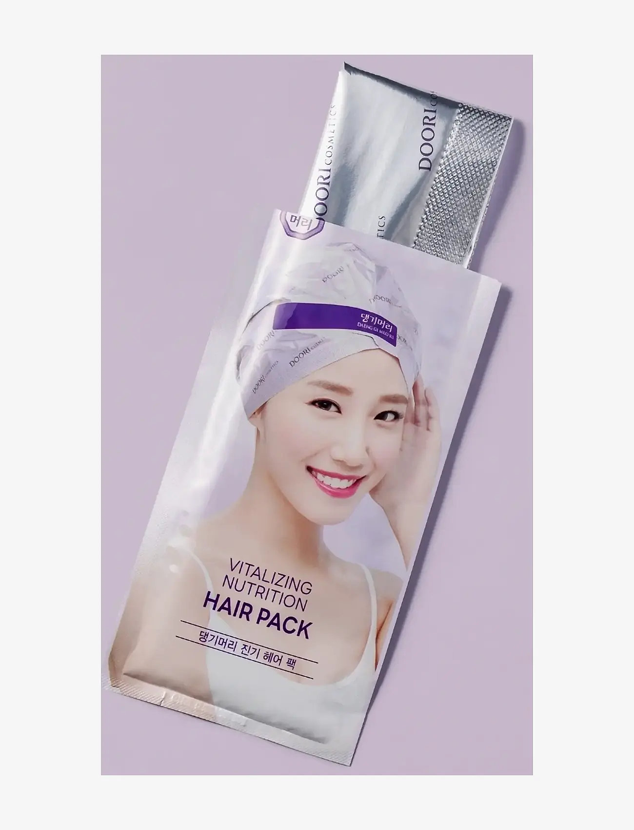 Daeng Gi Meo Ri - Daeng Gi Meo Ri - Vitalizing Nutrition Hair Pack with hair cap - hår - clear - 1
