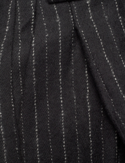 House Of Dagmar - Valerie BOTTOMS - bukser med lige ben - black pinstripe - 2