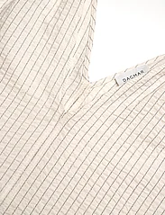 House Of Dagmar - Ruffle cotton top - topi bez piedurknēm - white/black - 2