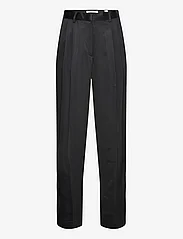 House Of Dagmar - Shiny wide suit pant - tailored trousers - black - 0