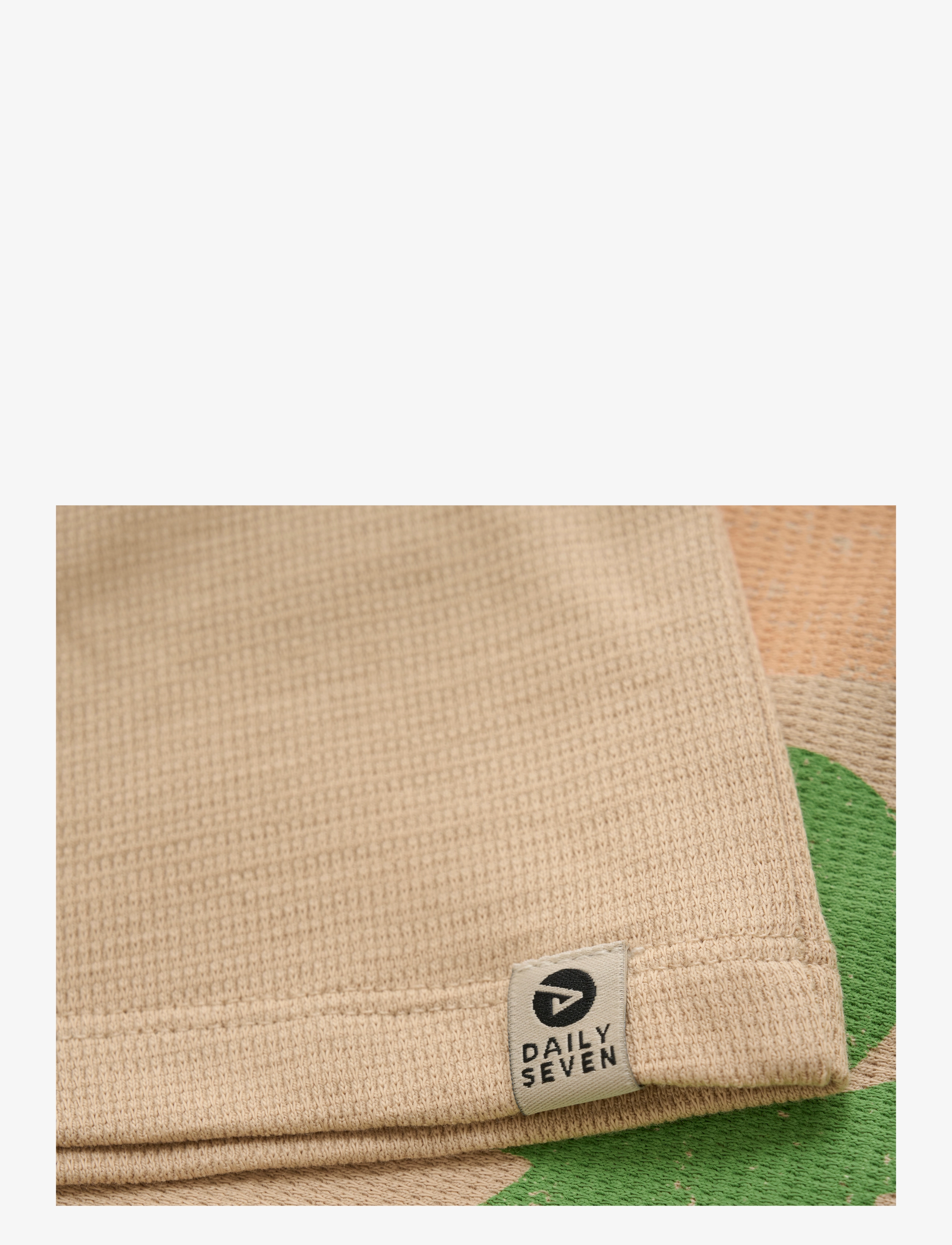 Daily 7 - T-shirt Structure Print - latte sand - 4