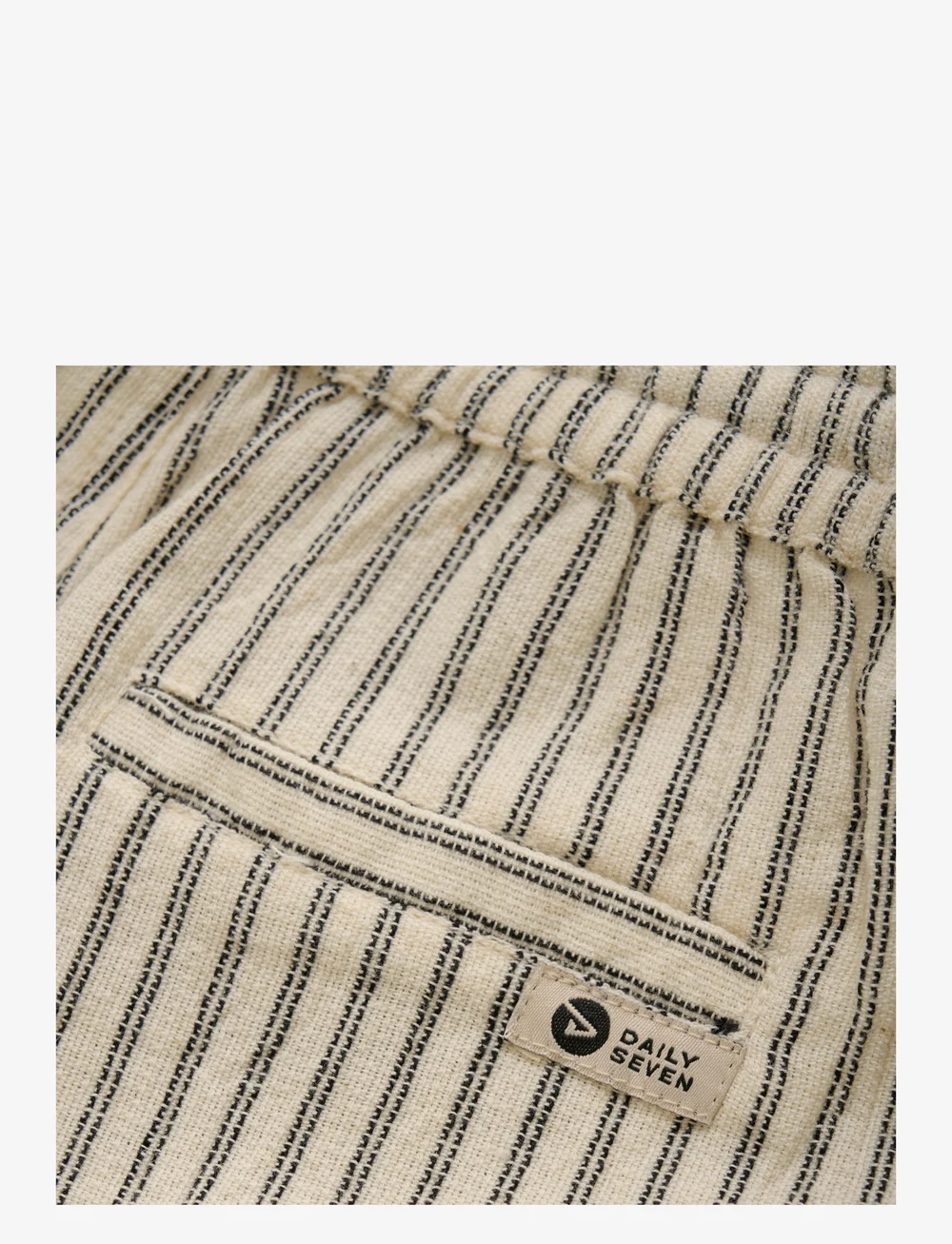Daily 7 - Shorts Small Stripe - casual shorts - sandshell - 2