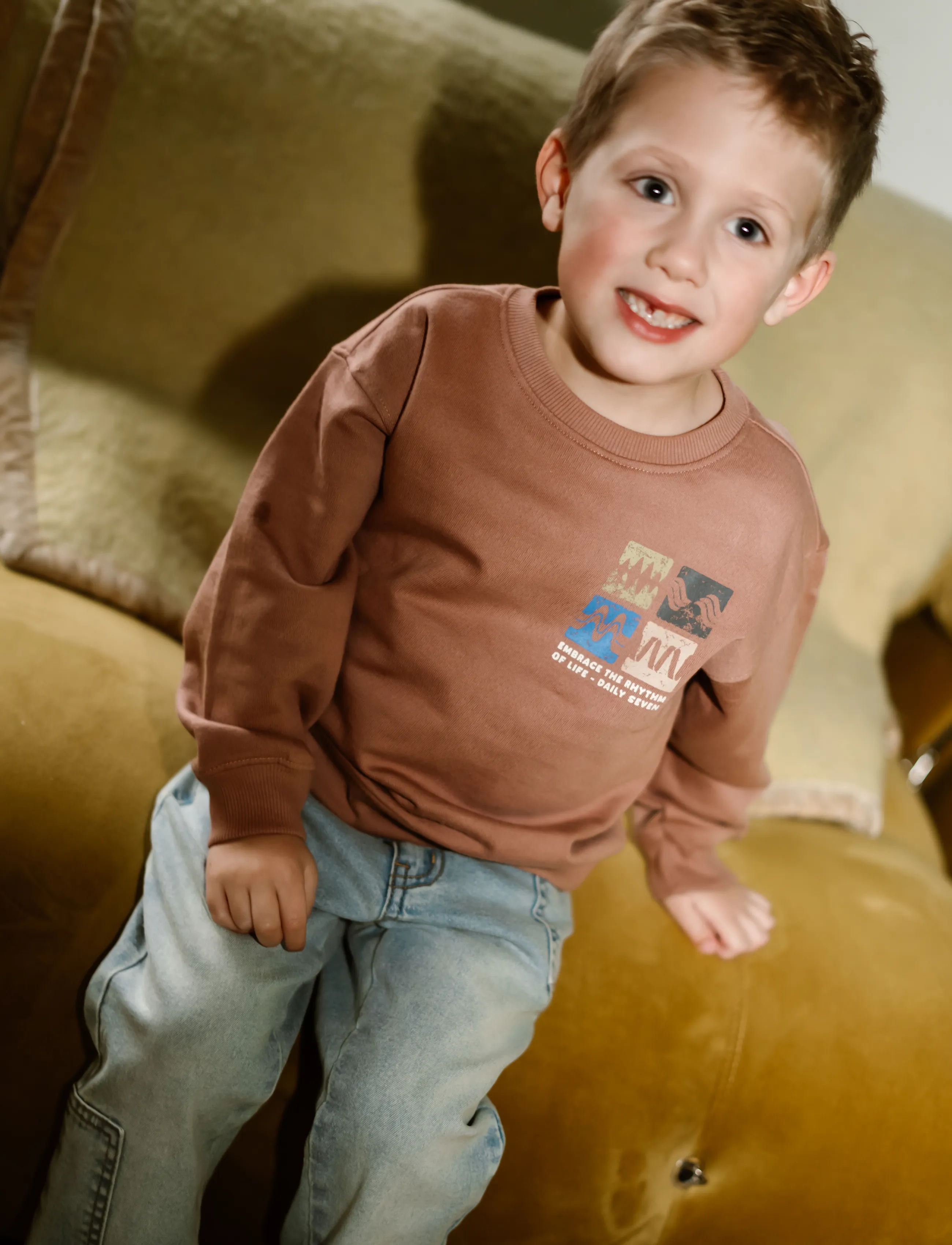 Daily 7 Oversized Sweater Artwork - Overdeler - BURLWOOD / brown