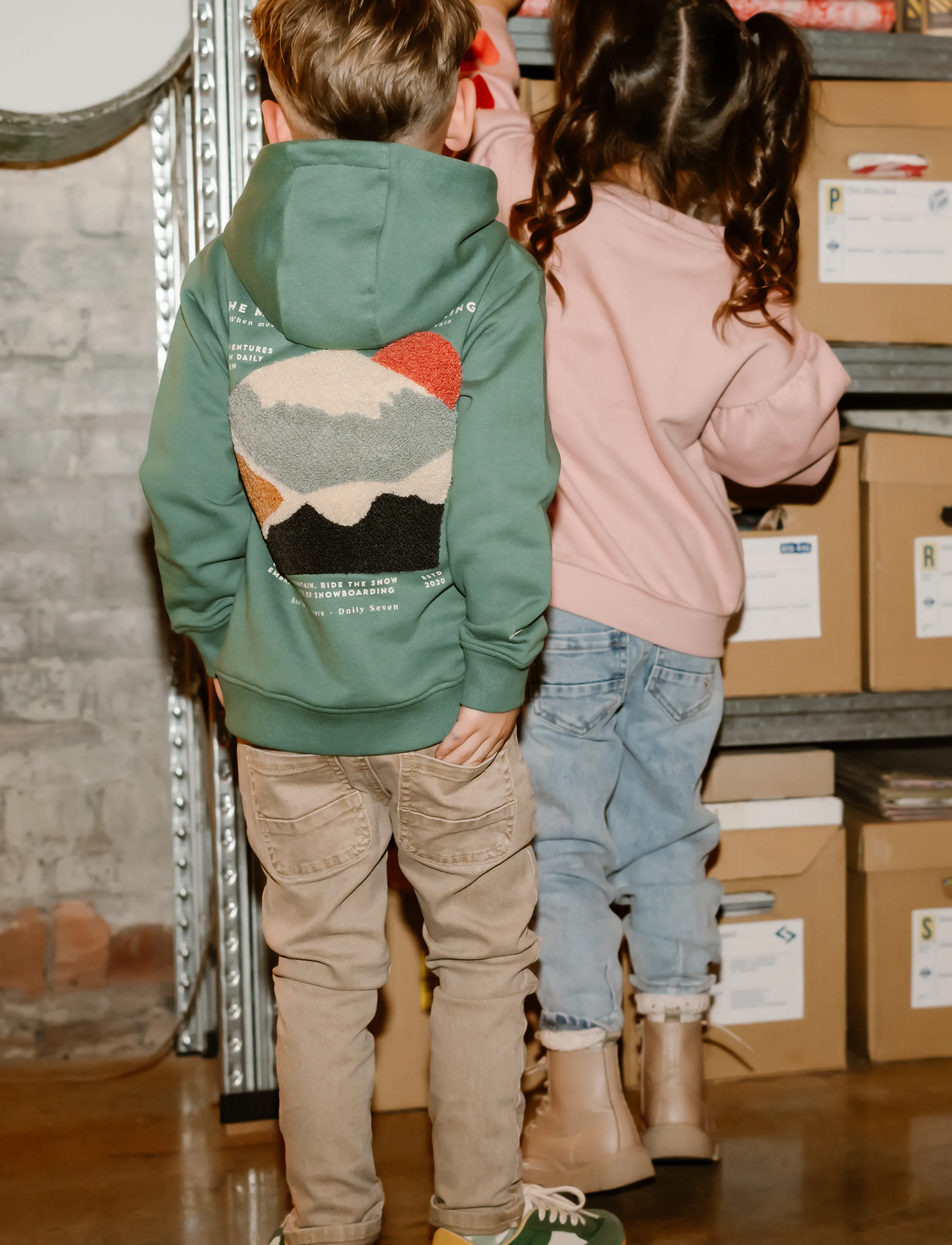 Daily 7 Hoodie Backprint - Yläosat - BLUE SPRUCE / green