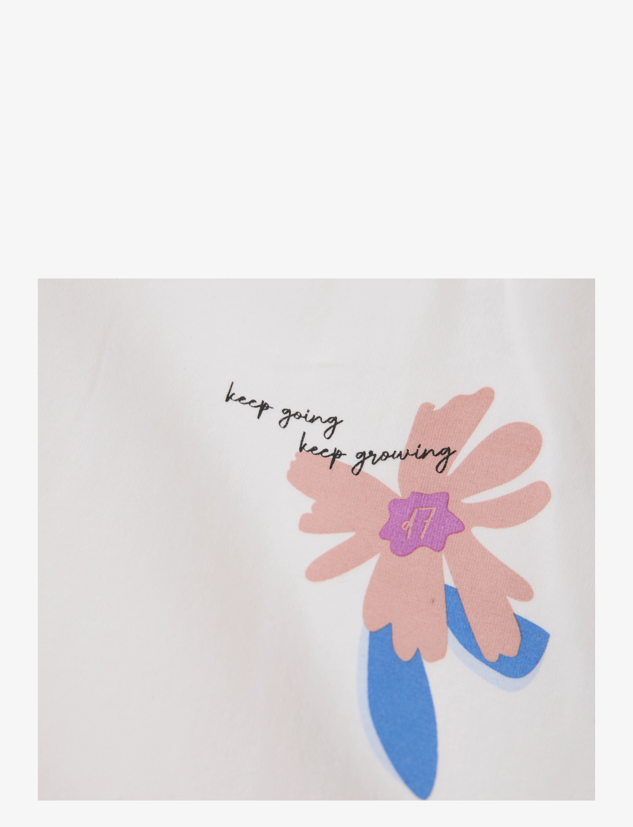 Daily 7 - T-shirt Flower Artwork - short-sleeved t-shirts - cloud - 2