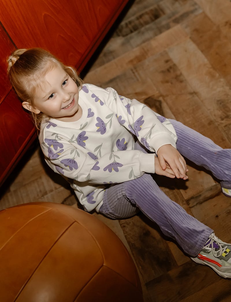 Daily 7 - Sweater Flowers - sweatshirts - off white - 0