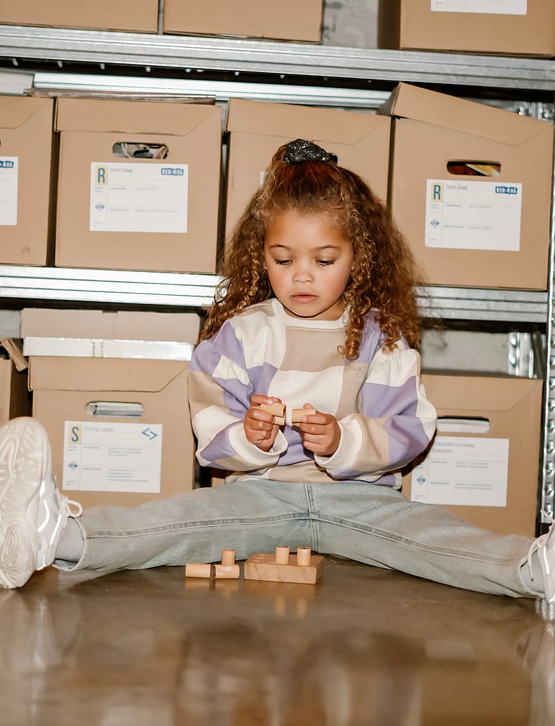 Daily 7 - Sweater Check - sweatshirts - daybreak - 0