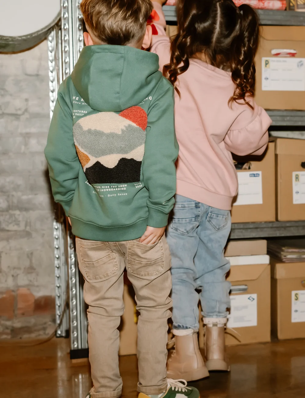 Daily 7 - Sweater Heart Embroidery - sweatshirts - pale mauve - 0