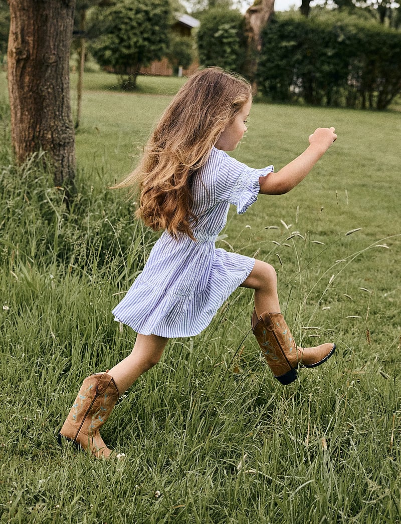 Daily 7 - Dress Stripe Ruffle - kurzärmelige freizeitkleider - lolite - 0