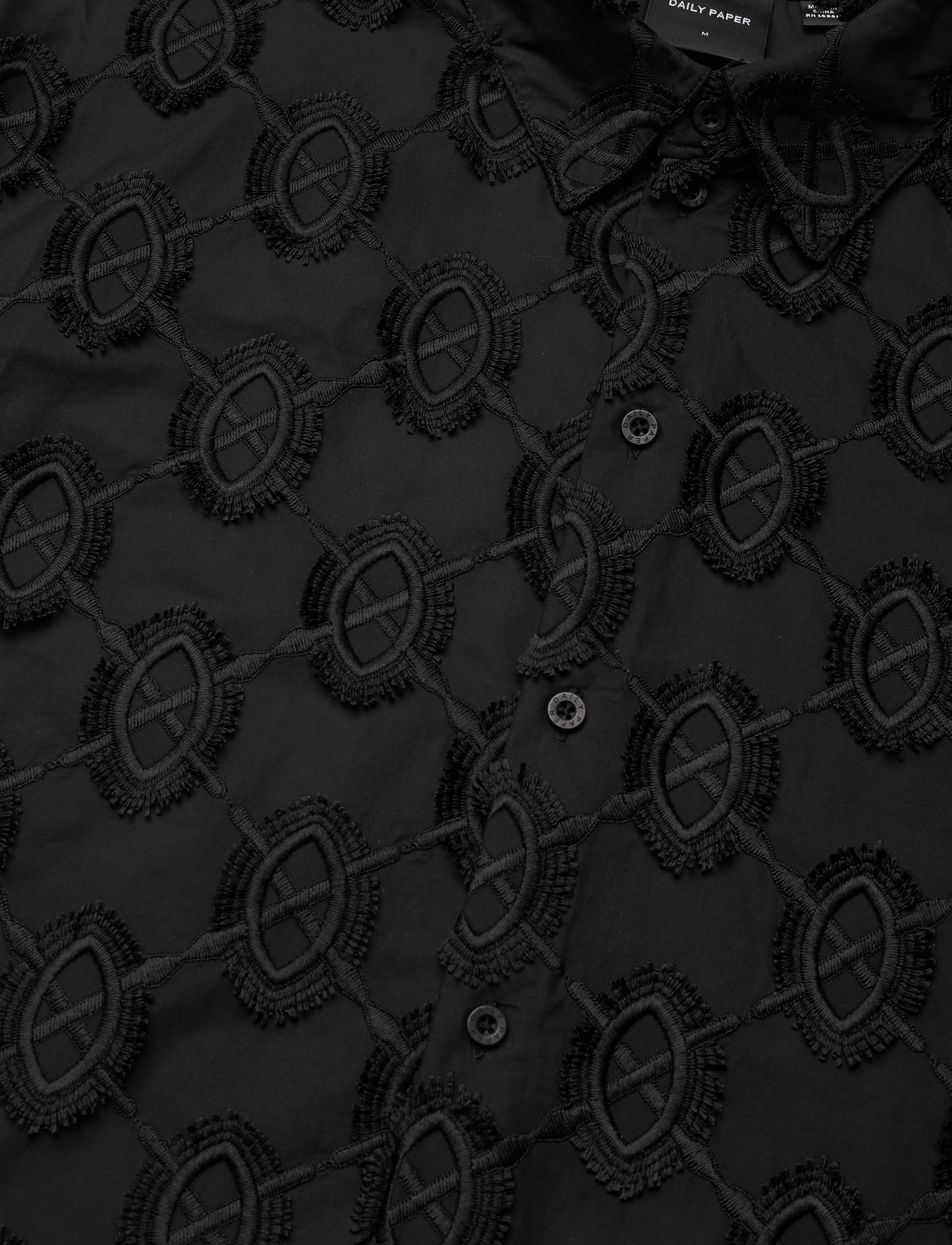 Daily Paper - trophy shield ss shirt - black - 3