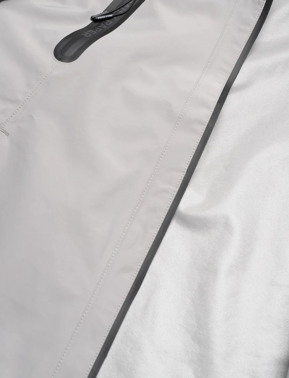 Daily Paper - kunle rain jacket - shop efter anledning - wet weather - 4