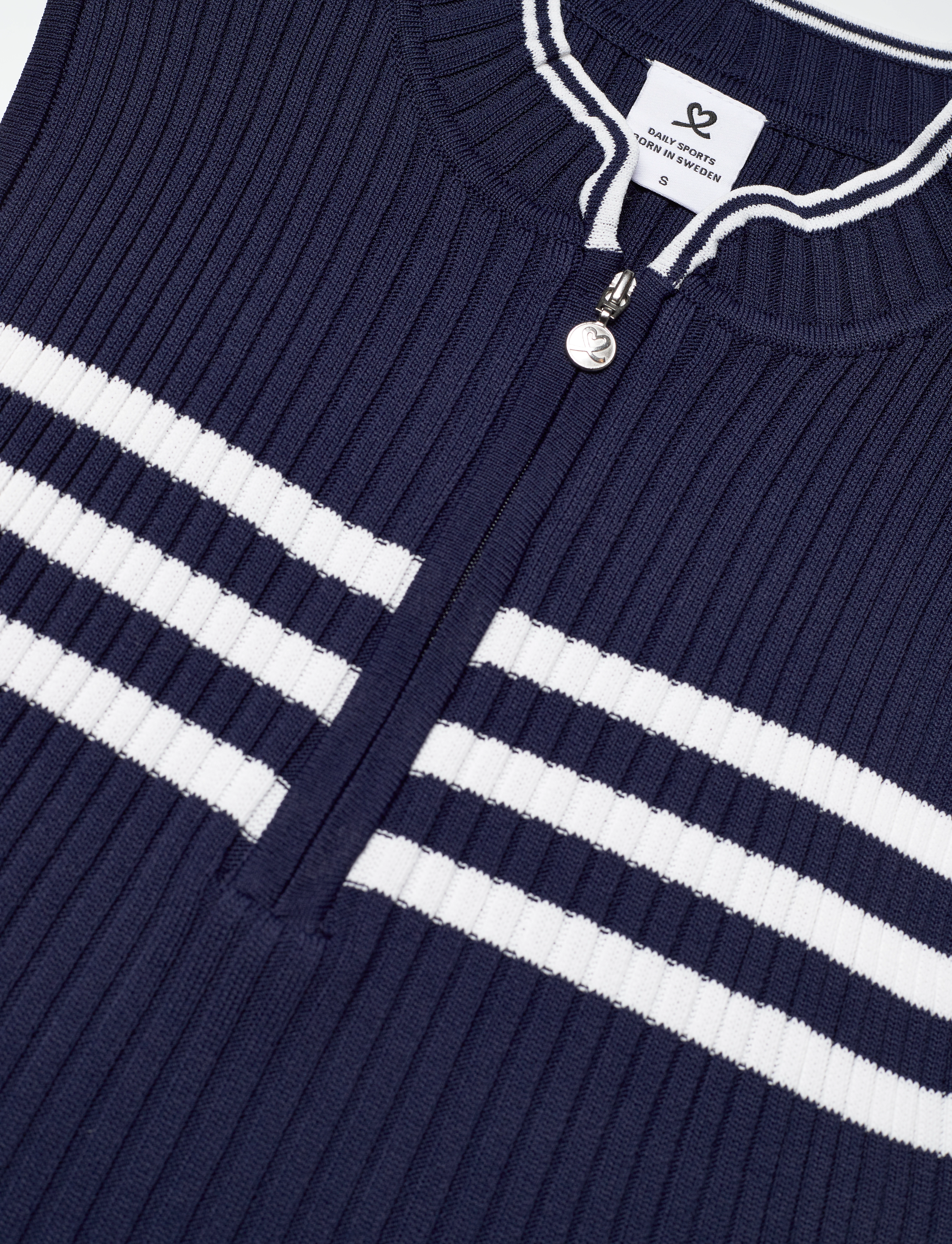 Daily Sports - AWARA SL DRESS - kleider & röcke - navy - 5
