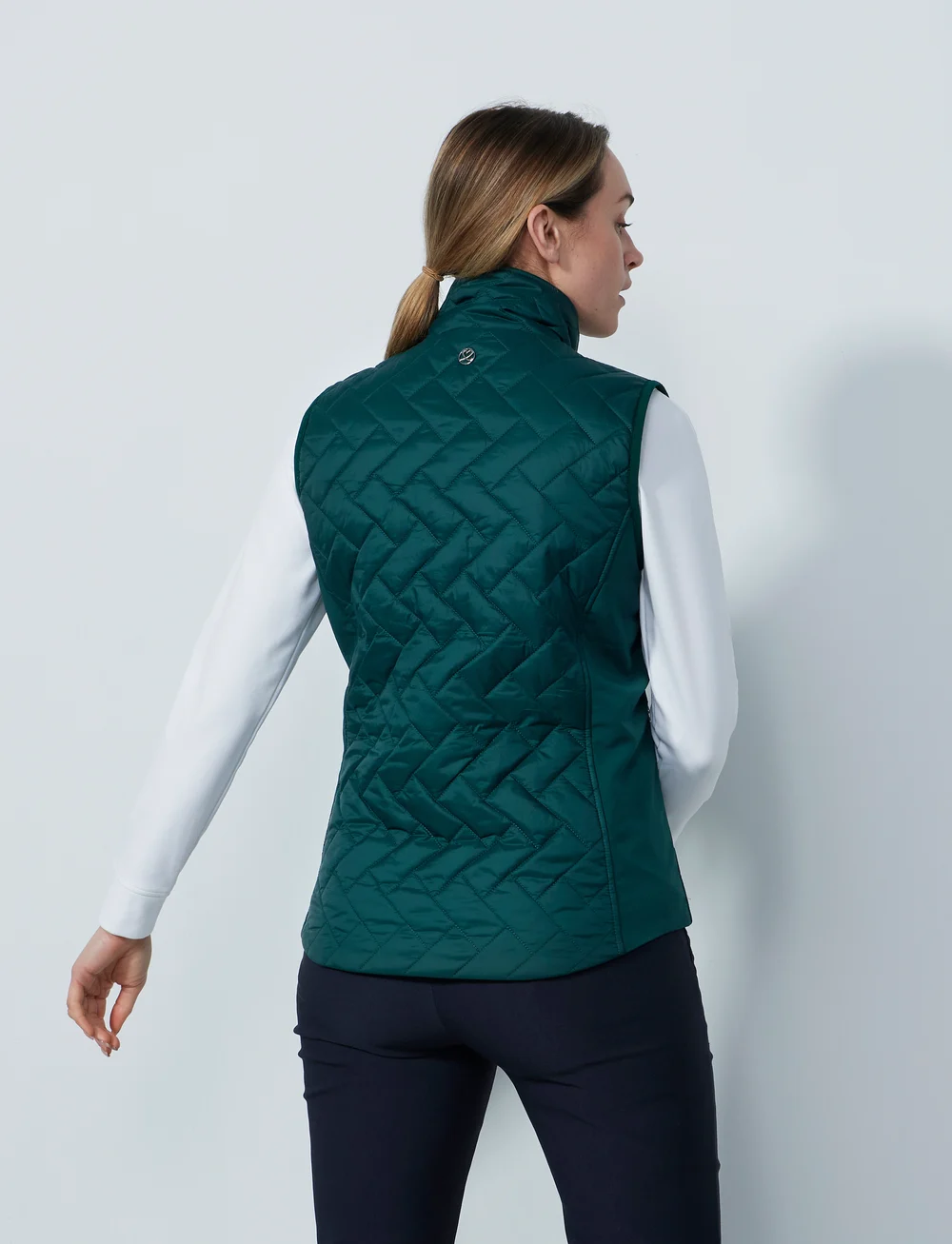 Daily Sports - BONNIE PADDED VEST - overtøj - nori green - 3