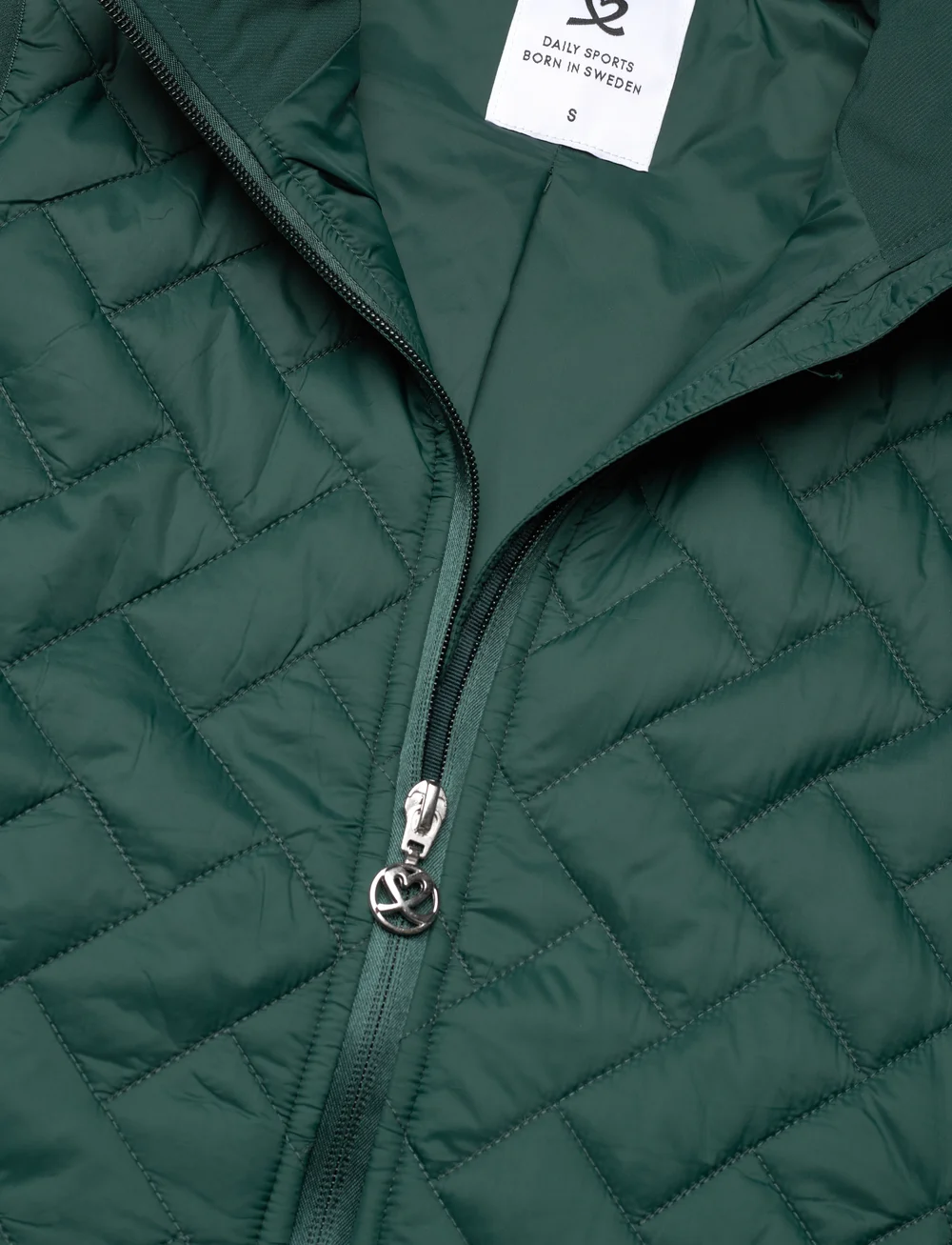 Daily Sports - BONNIE PADDED VEST - overtøj - nori green - 5