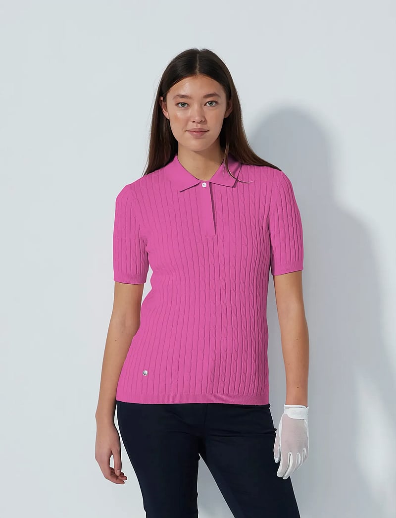 Daily Sports - Madelene 1/2S Polo shirt - alussärgid ja t-särgid - radiant pink - 0