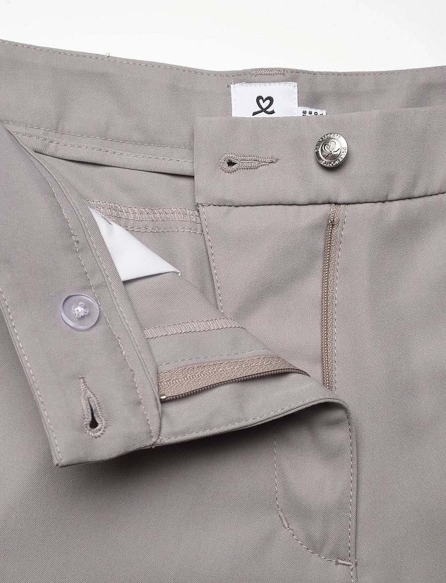 Daily Sports - Trieste Chinos Shorts 41 cm - golfshorts - taupe - 3