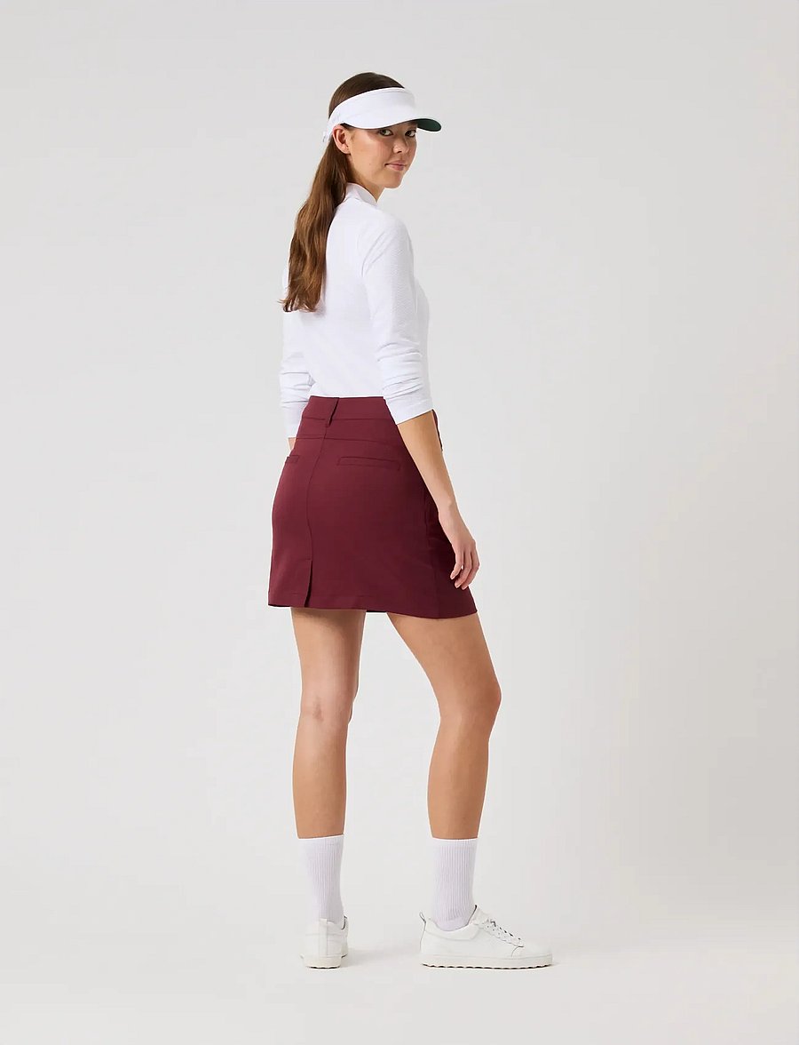Daily Sports - Woven Skort 42 cm - skorts - port - 3