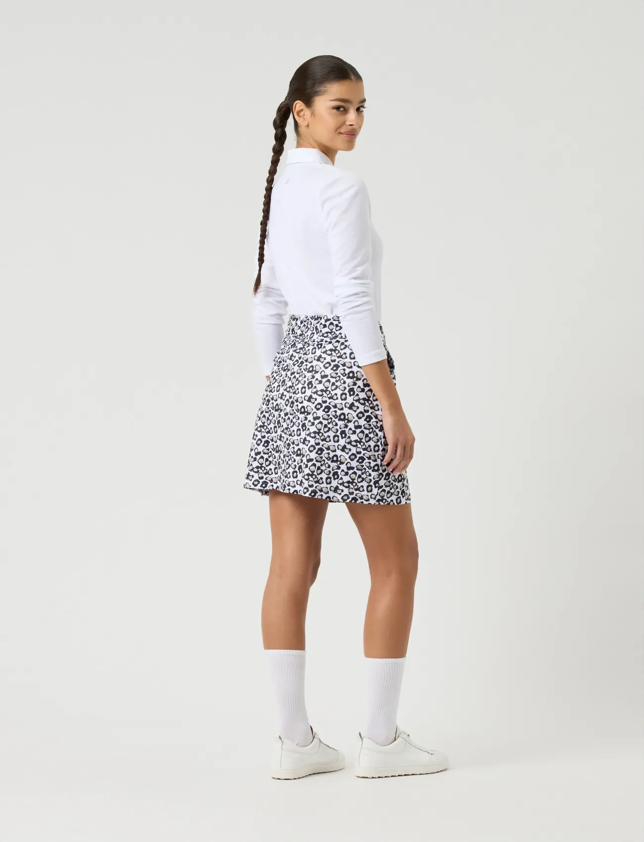 Daily Sports - Sheermotion LS Half zip - skorts - leo contrast - 3