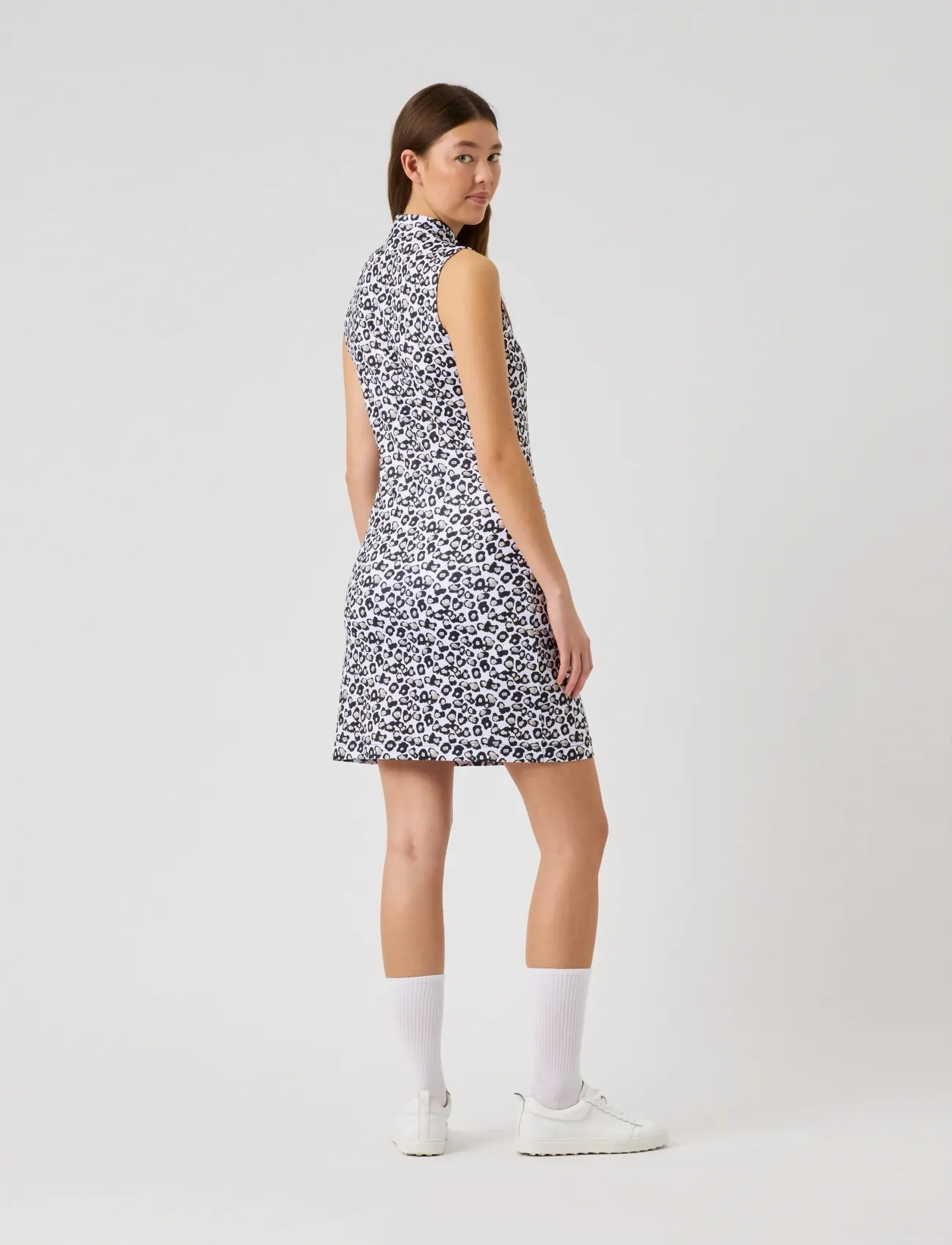 Daily Sports - Sheermotion SL Dress 94 m - sukienki - leo contrast - 4