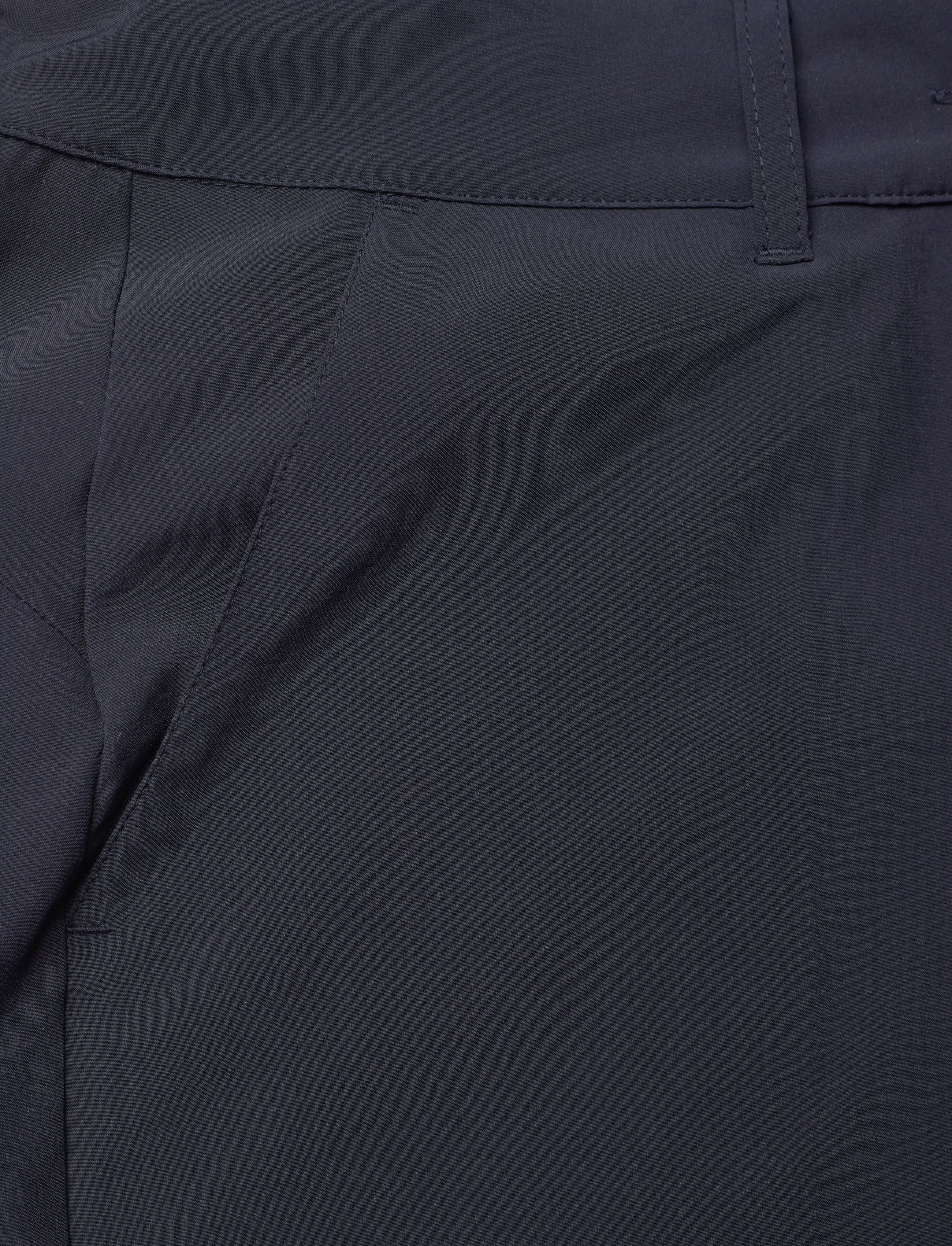 Daily Sports - Beyond V2 Shorts 40 cm - golfshorts - navy - 5