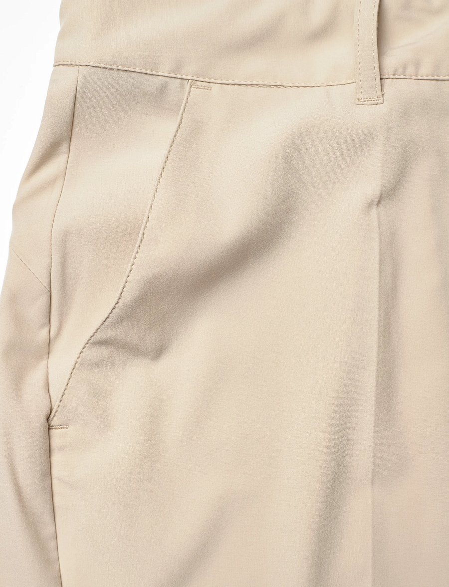 Daily Sports - Beyond V2 Shorts 40 cm - golfshorts - oyster - 5