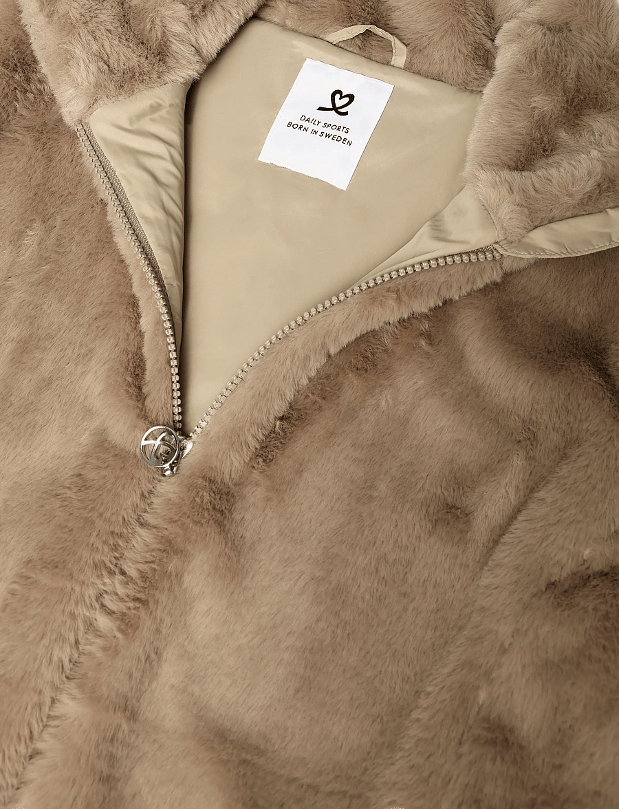 Daily Sports - Fur Vest - ytterkläder - bark - 5