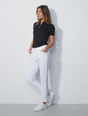 Daily Sports - GLAM ANKLE PANTS - white - 4