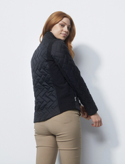 Daily Sports - BONNIE PADDED JACKET - sulejoped ja voodriga joped - black - 3