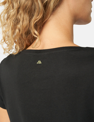 Danish Endurance - Women's Modal V-Neck T-Shirt 1-pack - zemākās cenas - jet black - 4