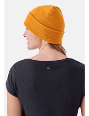 Danish Endurance - Recycled Polyester Beanie 1-pack - hats - mustard - 3