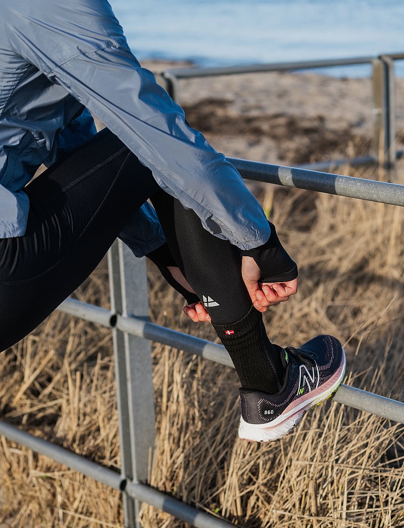 Danish Endurance - Long Distance Running Crew Socks - spordisokid - black/grey - 0