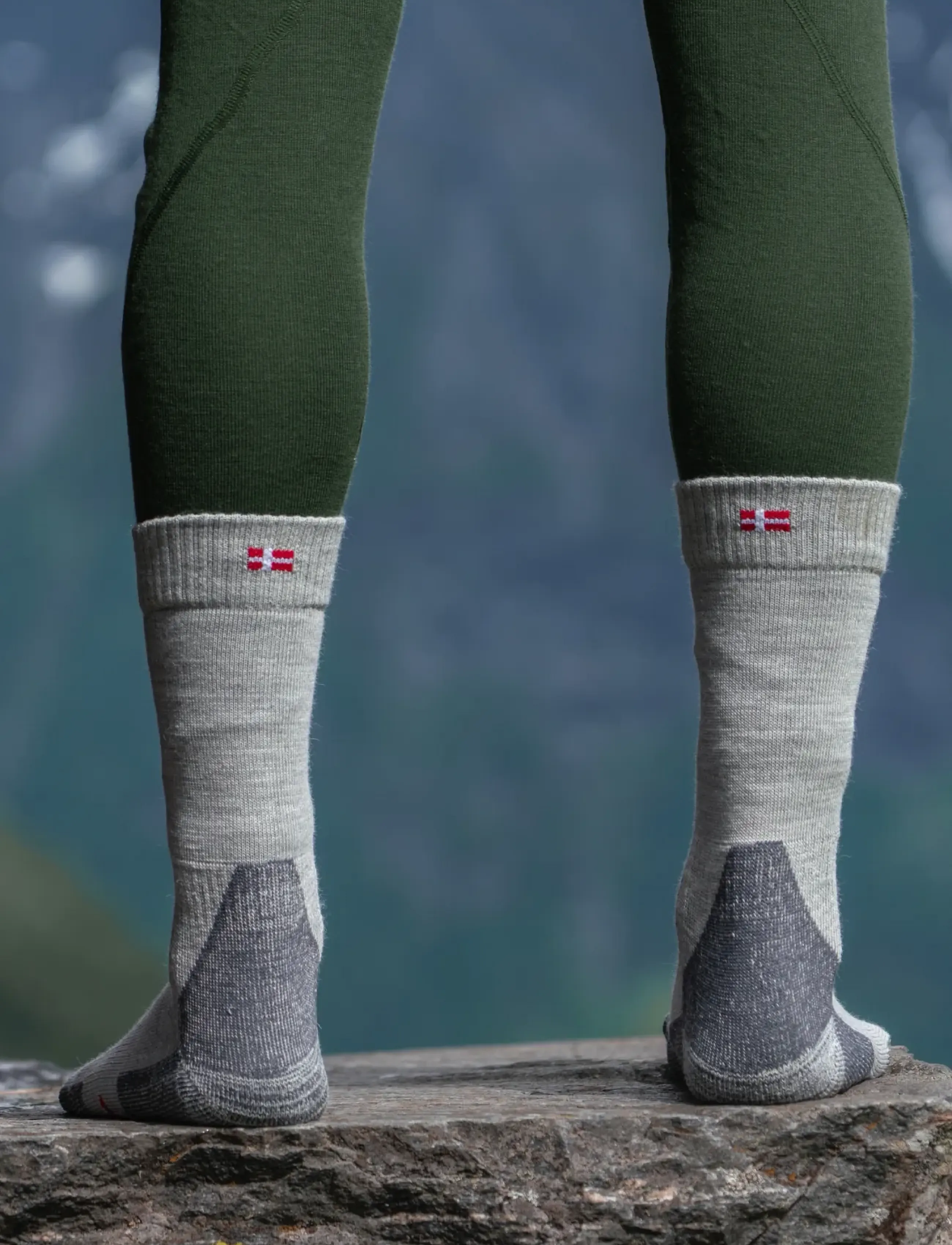Danish Endurance Classic Hiking Crew Socks 5-Pack Mc (2Xgreen, 2Xlight Grey, 1Xnavy) 35-38, 39-42, Black, Sport Clothing > Sport Socks, Dame