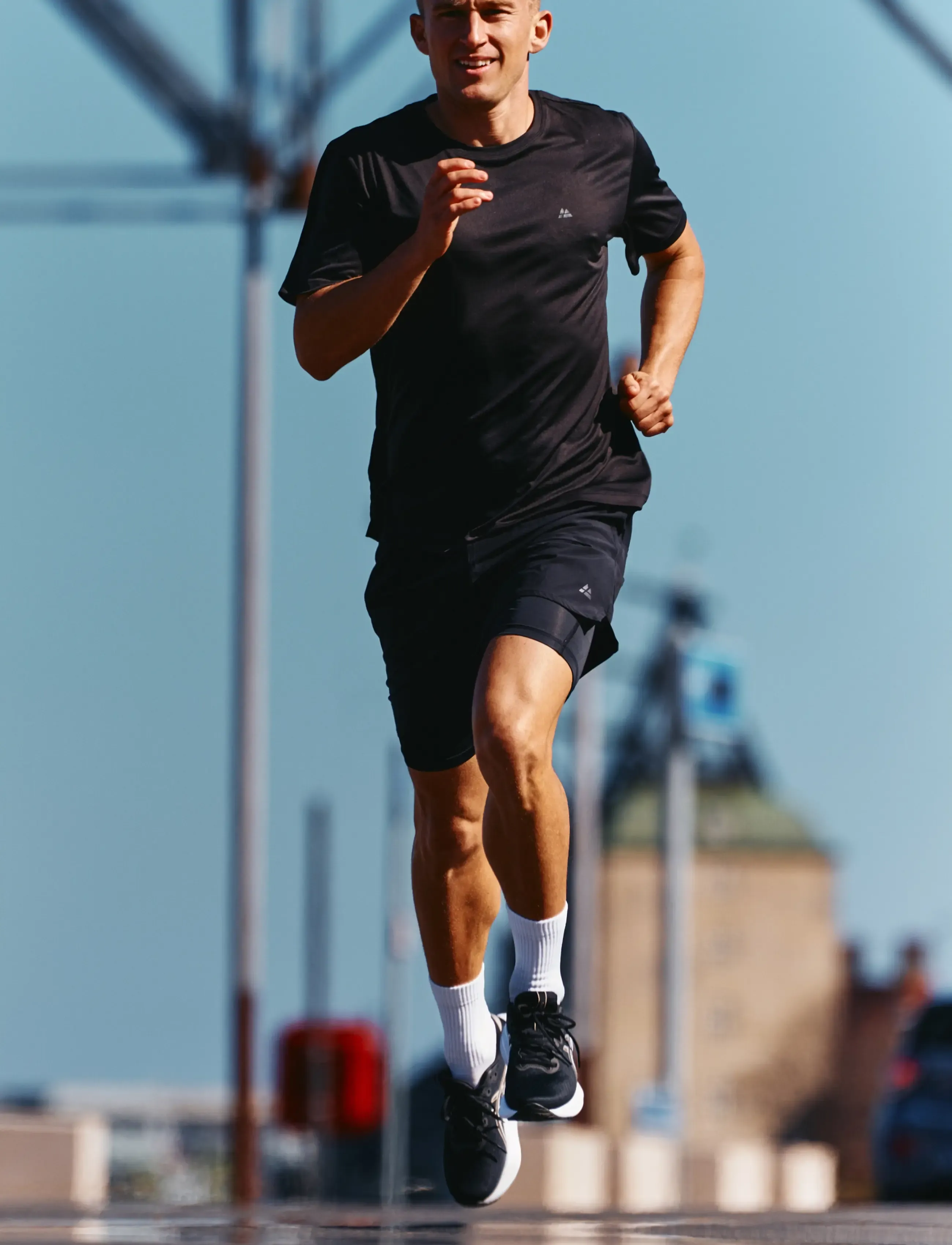 Danish Endurance - Momentum 2in1 Shorts (Men) - laufshorts - black - 4