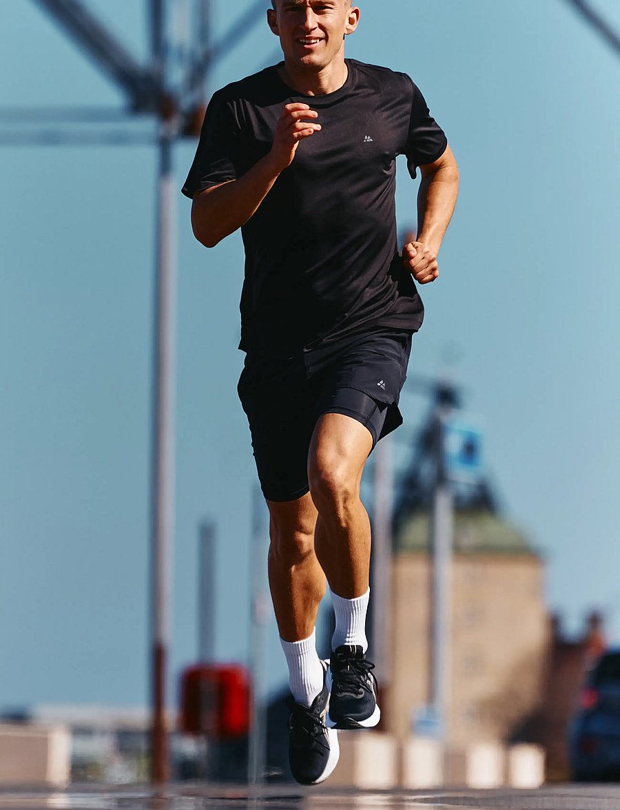 Danish Endurance - Momentum 2in1 Shorts (Men) - laufshorts - black - 4