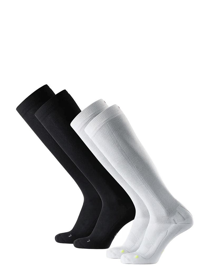 Danish Endurance - Perform Compression Socks 2-pack - treningssokker - mc (1xblack,1xwhite) - 2