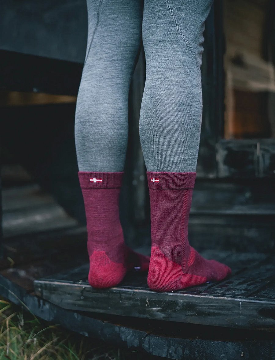 Danish Endurance - Classic Hiking Crew Socks 1-pack - strümpfe - wine red - 5
