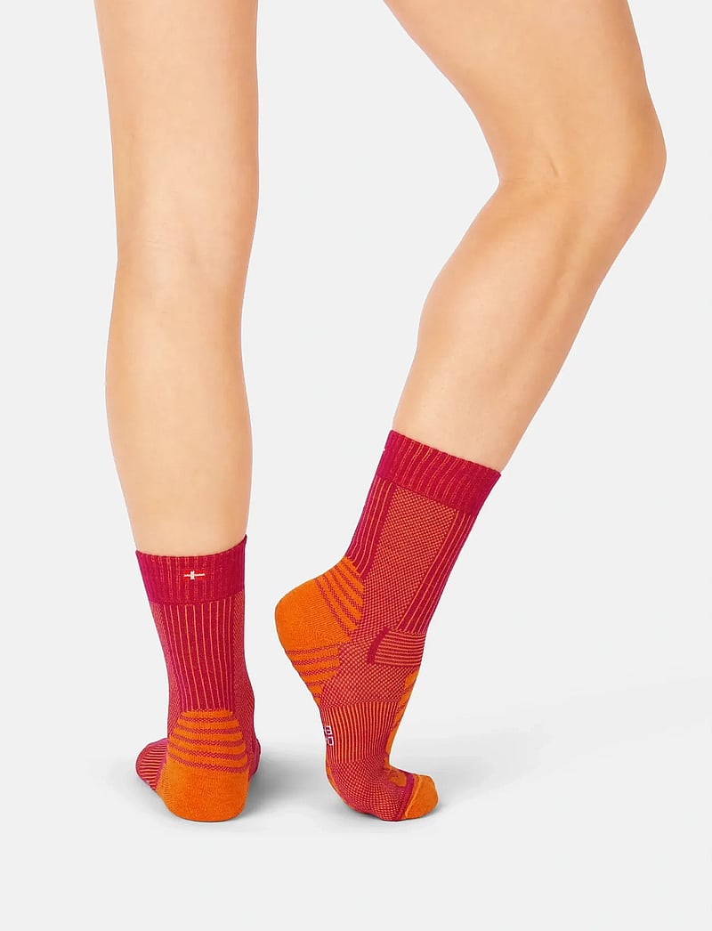 Danish Endurance - Light Hiking Crew Socks 3-pack - träningsstrumpor - mc (1xnavy/orange, 1xfuchsia/orange, 1xnavy) - 5