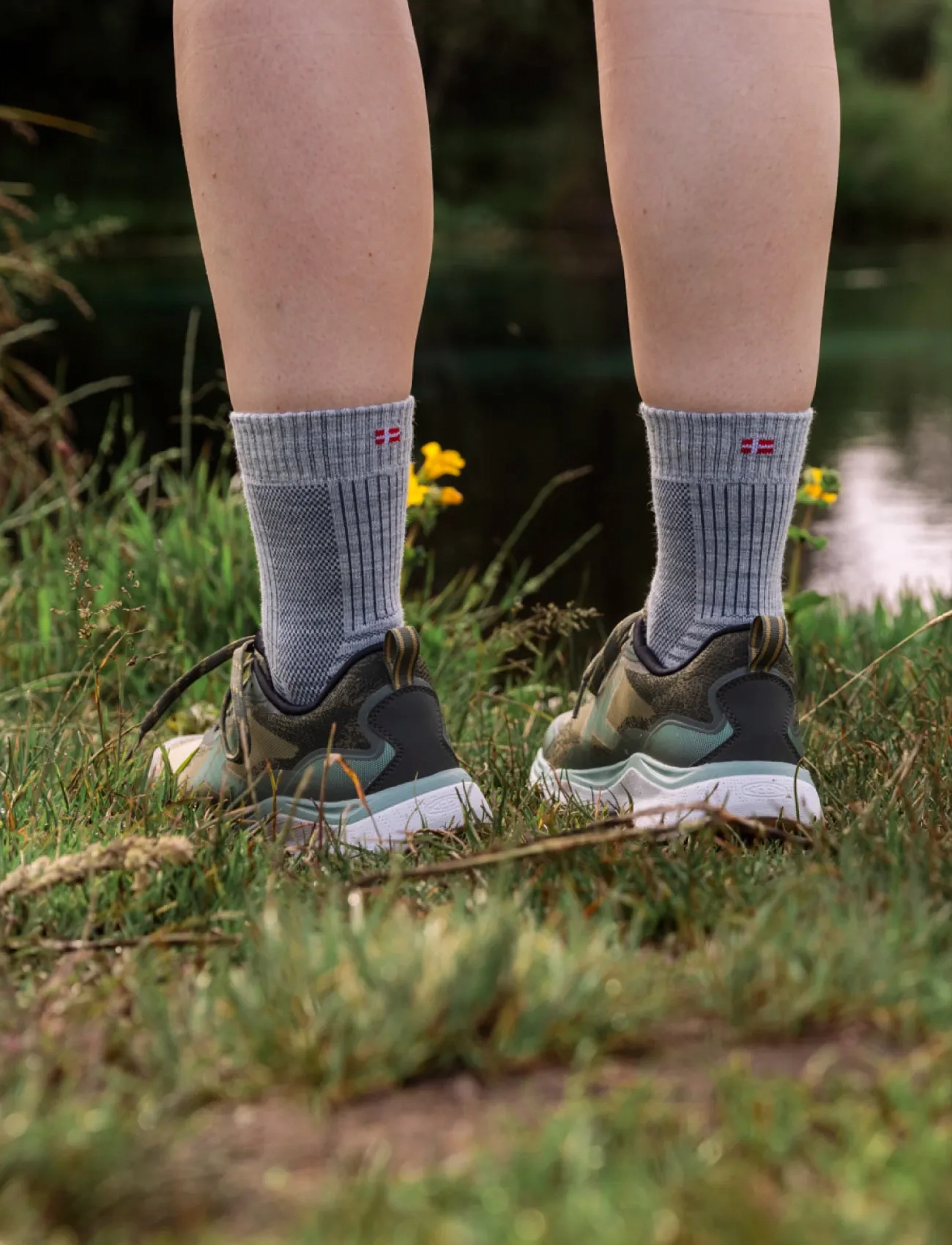 Danish Endurance - Light Hiking Crew Socks 3-pack - sport socks - multicolor (1x light grey, 1x dark grey, 1x black) - 3