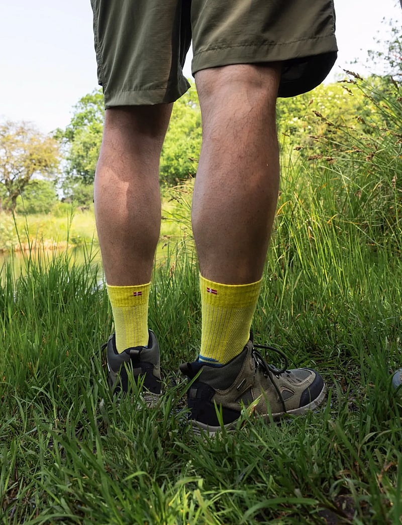 Danish Endurance - Light Hiking Crew Socks 1-pack - strümpfe - yellow/blue grey - 3