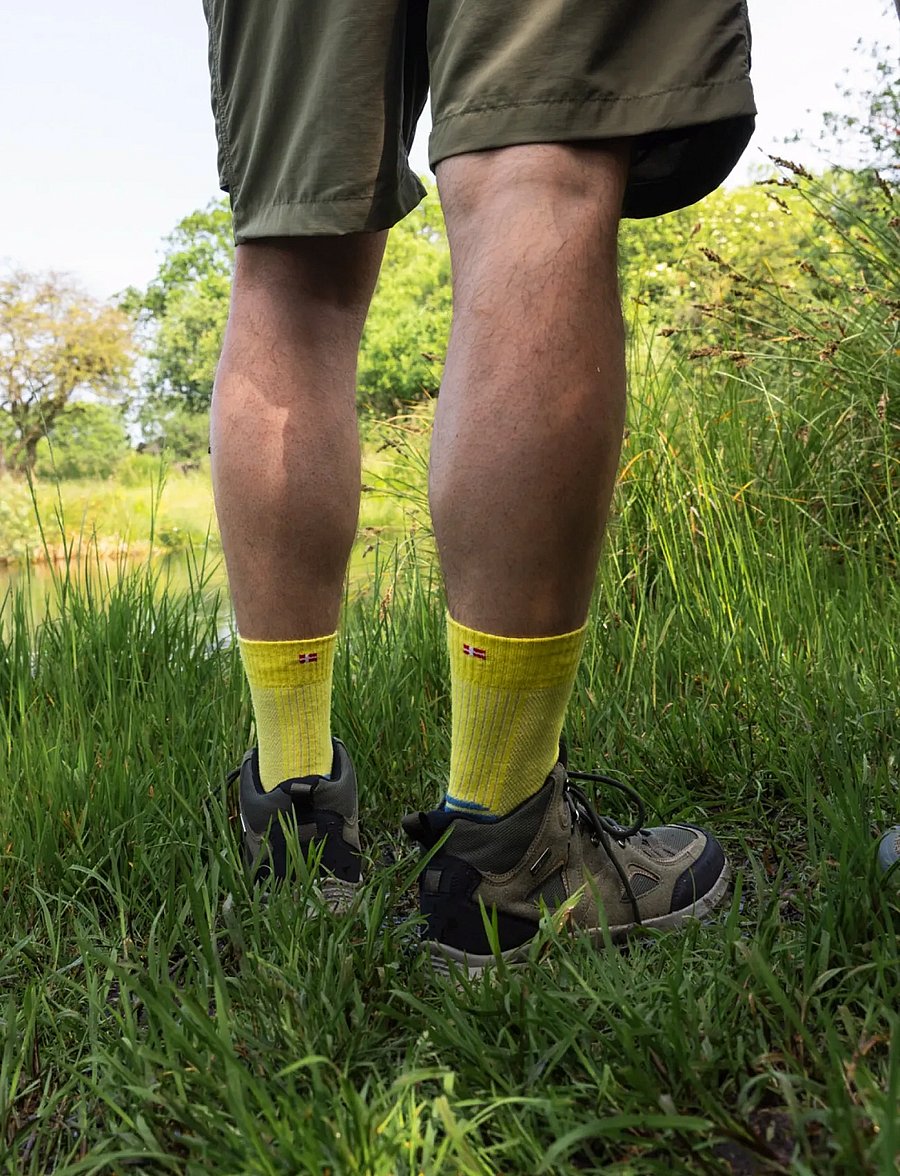 Danish Endurance - Light Hiking Crew Socks 1-pack - treningssokker - yellow/blue grey - 3